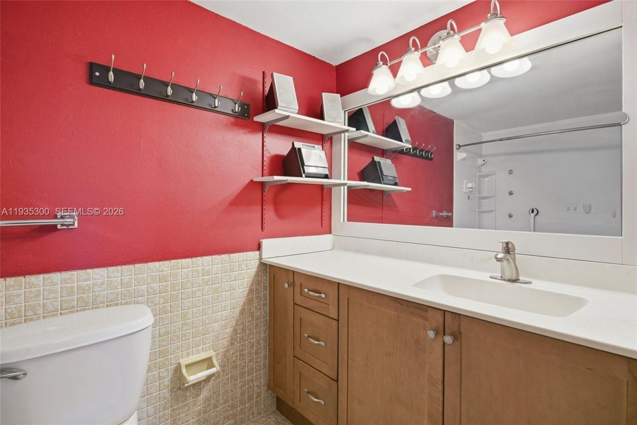 2061 NW 47th Ter, Unit 402, Lauderhill, FL 33313 Photo