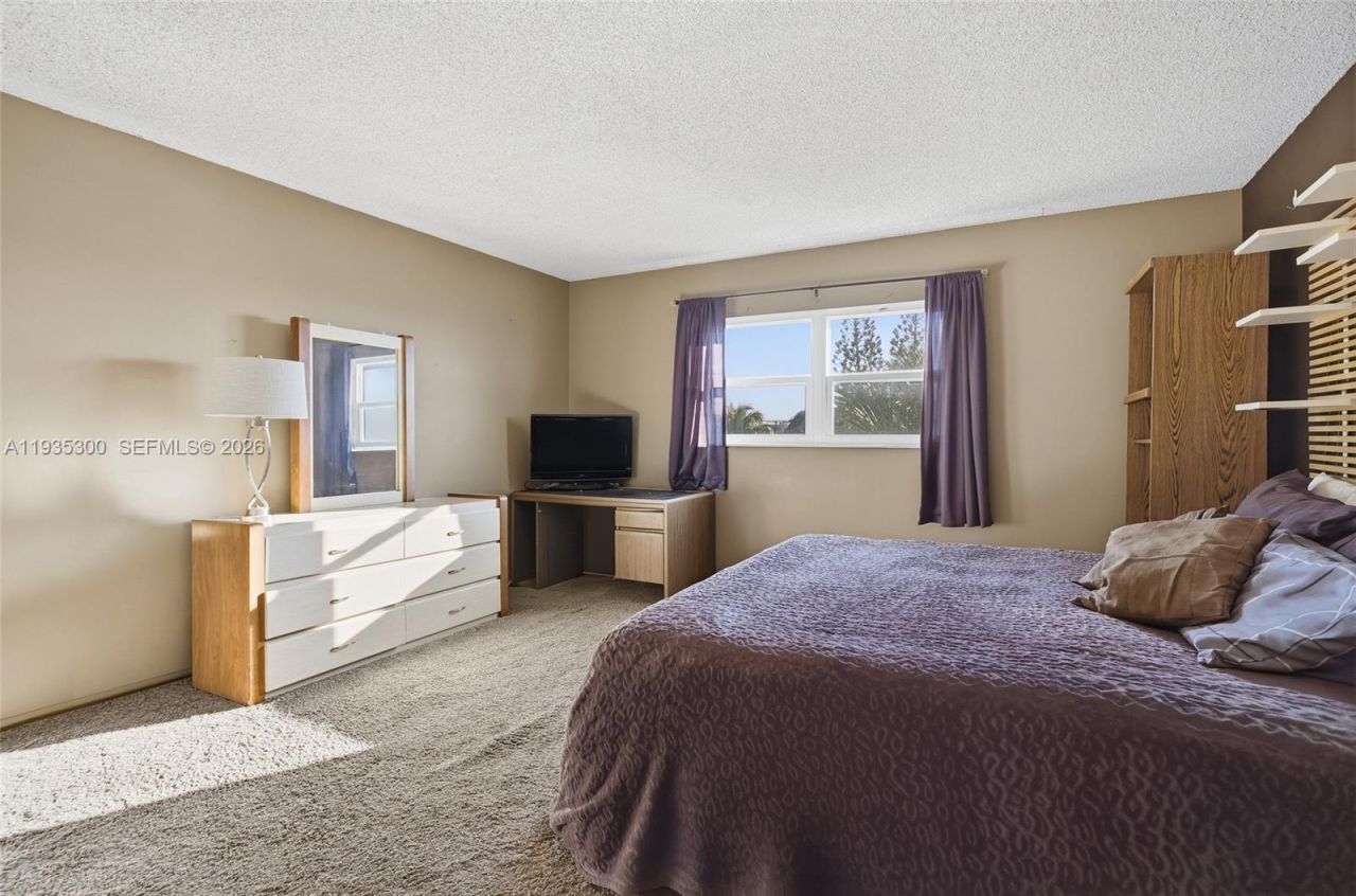 2061 NW 47th Ter, Unit 402, Lauderhill, FL 33313 Photo