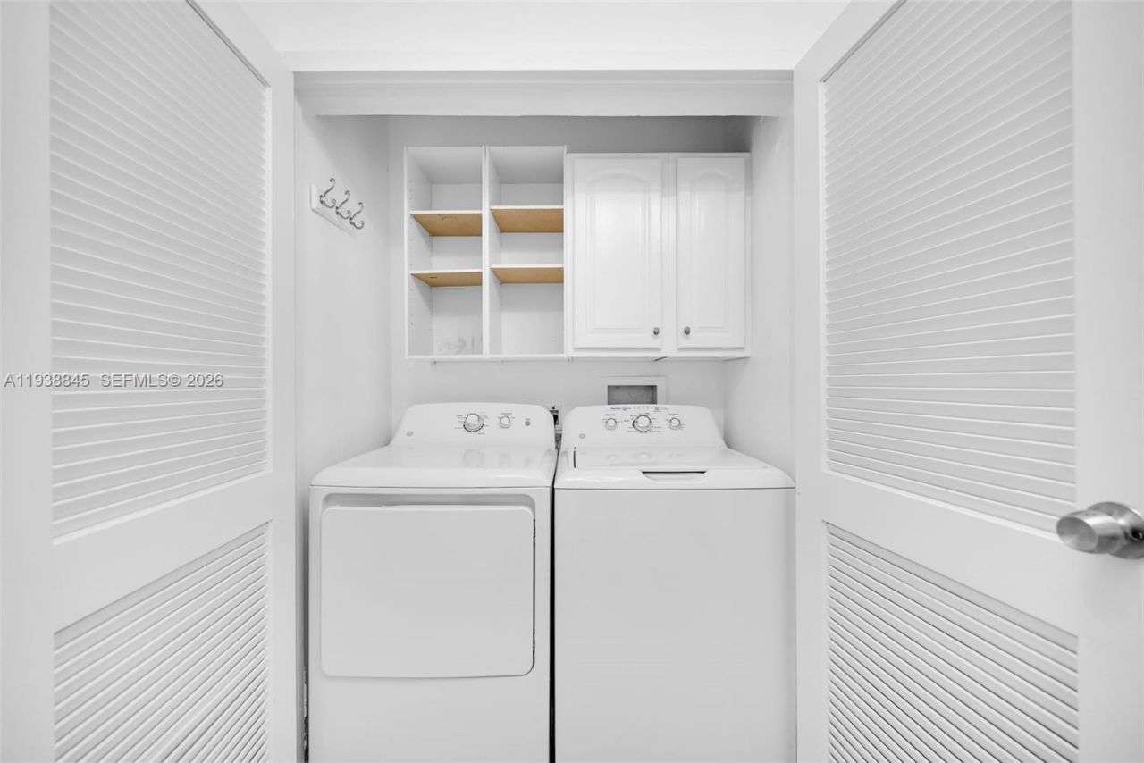 7483 SW 82nd St, Unit A101, Miami, FL 33143 Photo