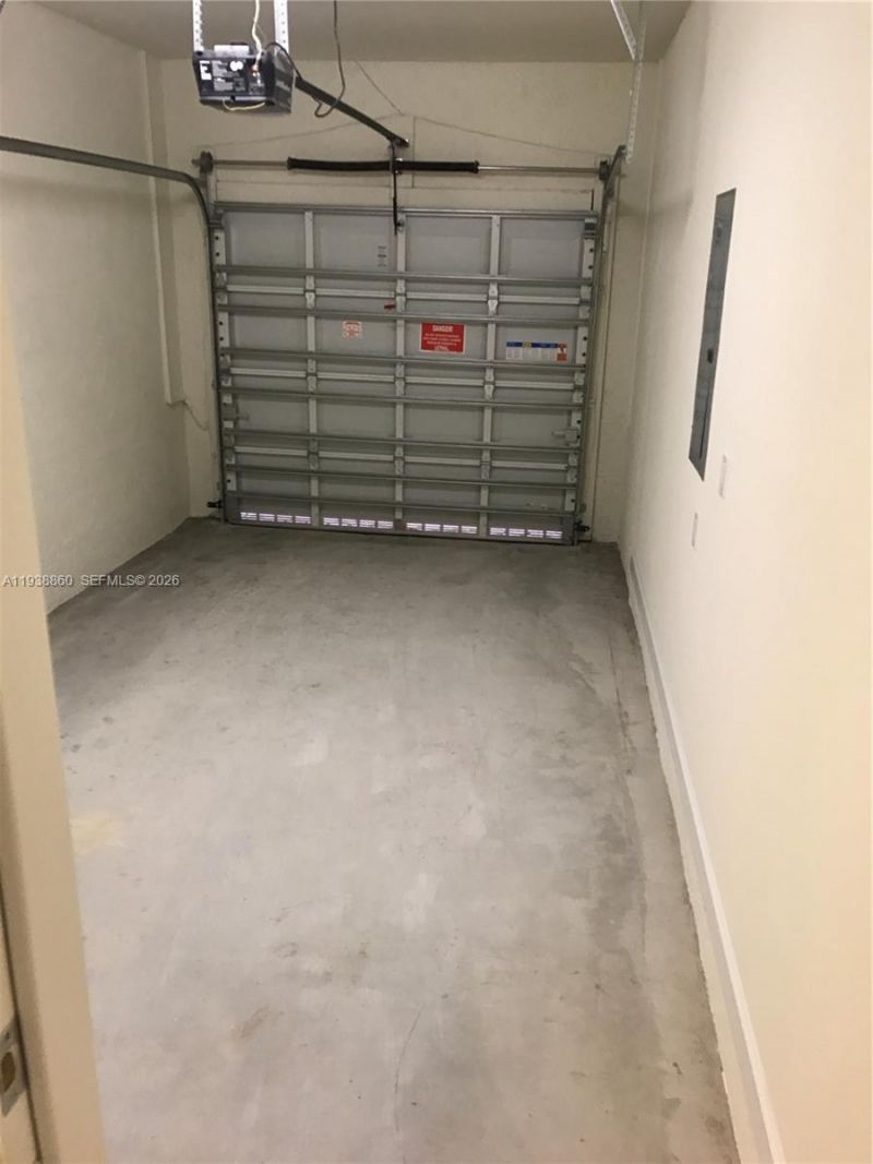 8806 NW 103rd Ave, Unit 8806, Doral, FL 33178 Photo