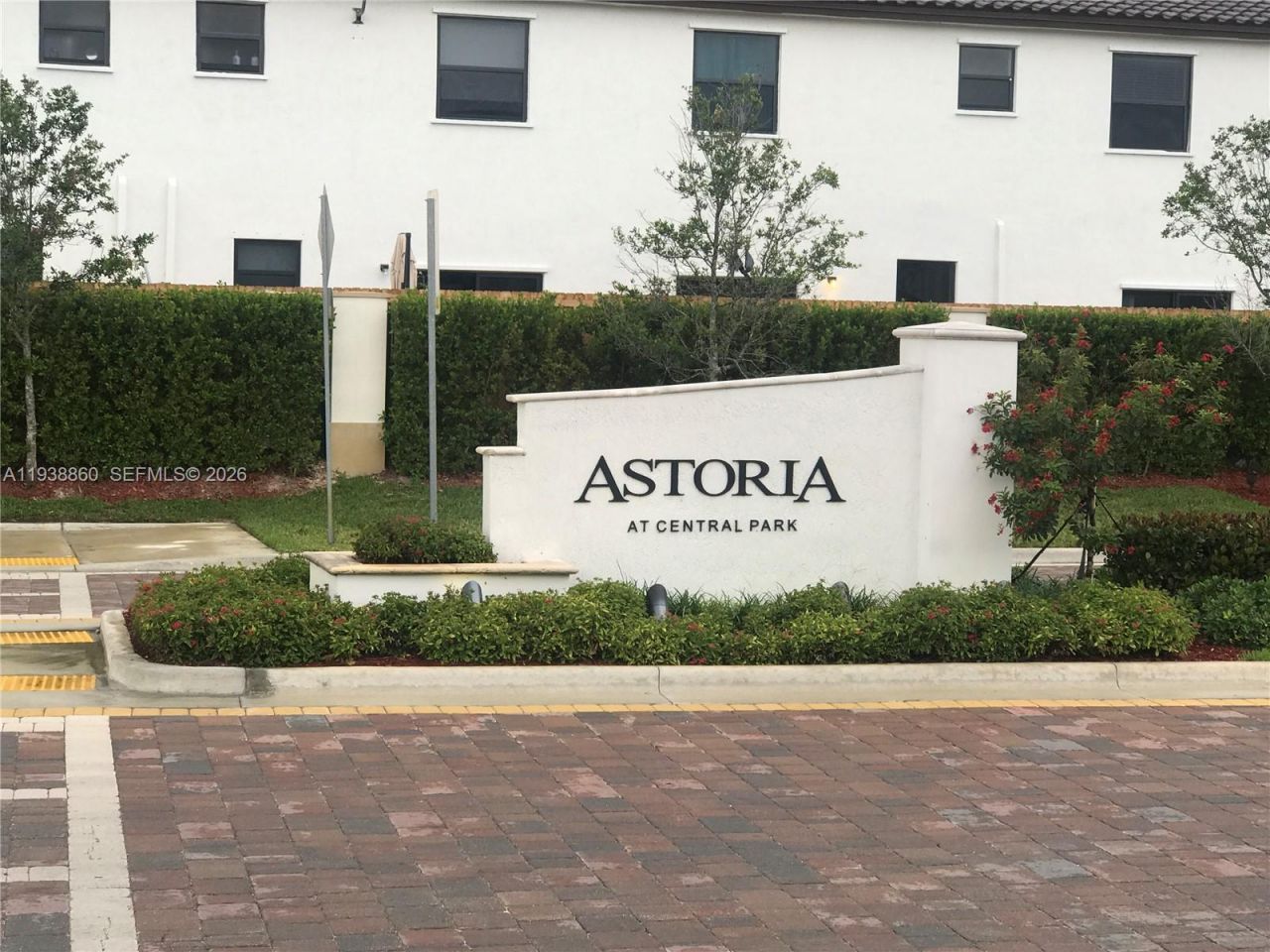 8806 NW 103rd Ave, Unit 8806, Doral, FL 33178 Photo