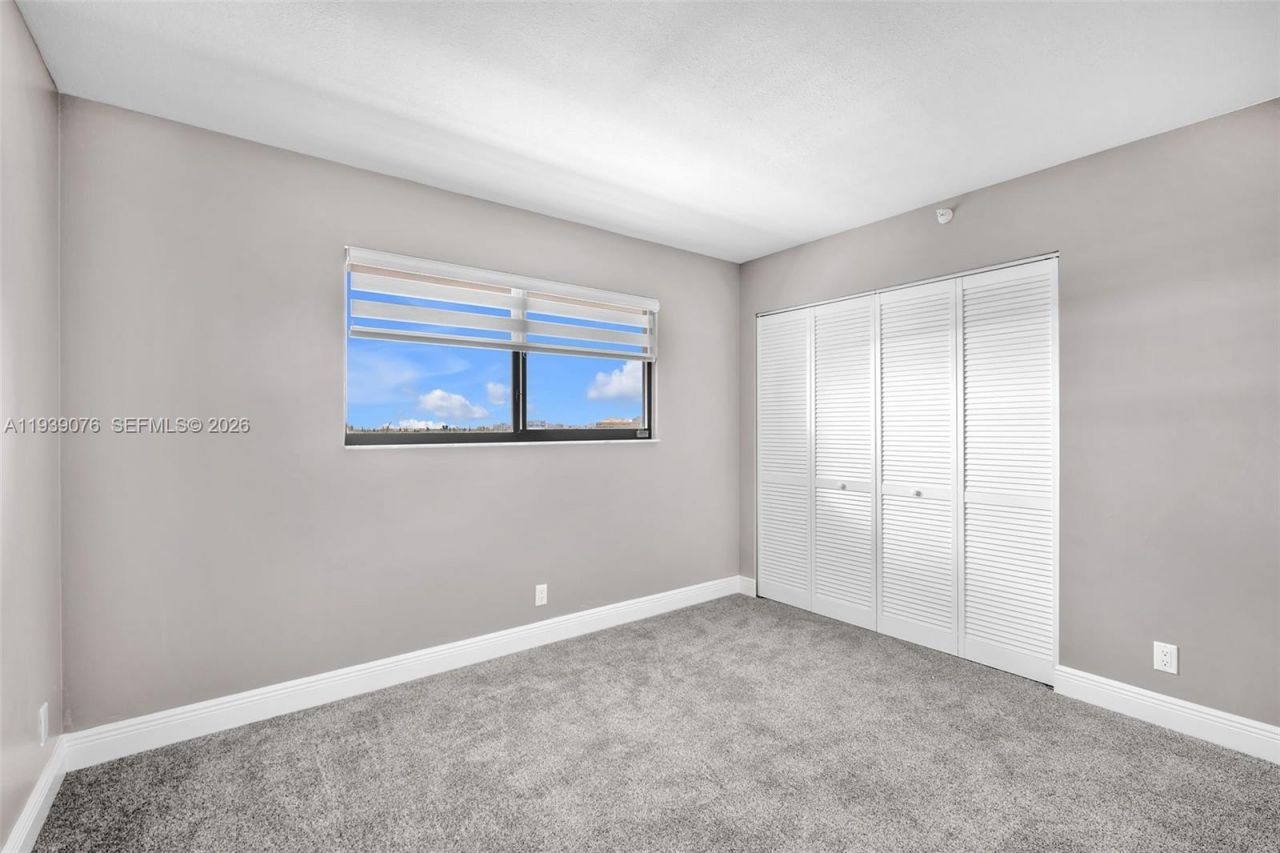 2112 S Cypress Bend Dr, Unit 802, Pompano Beach, FL 33069 Photo