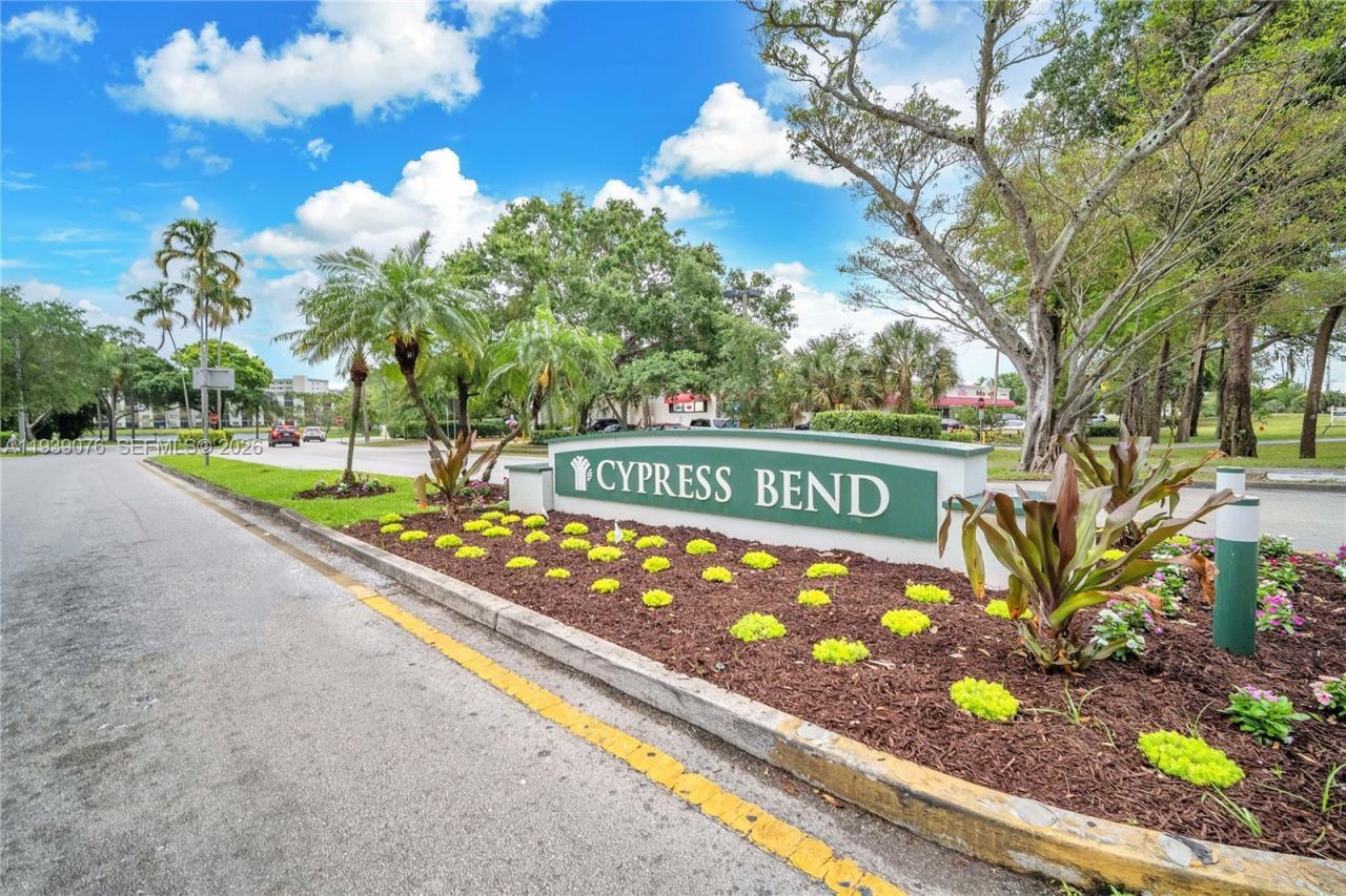 2112 S Cypress Bend Dr, Unit 802, Pompano Beach, FL 33069 Photo