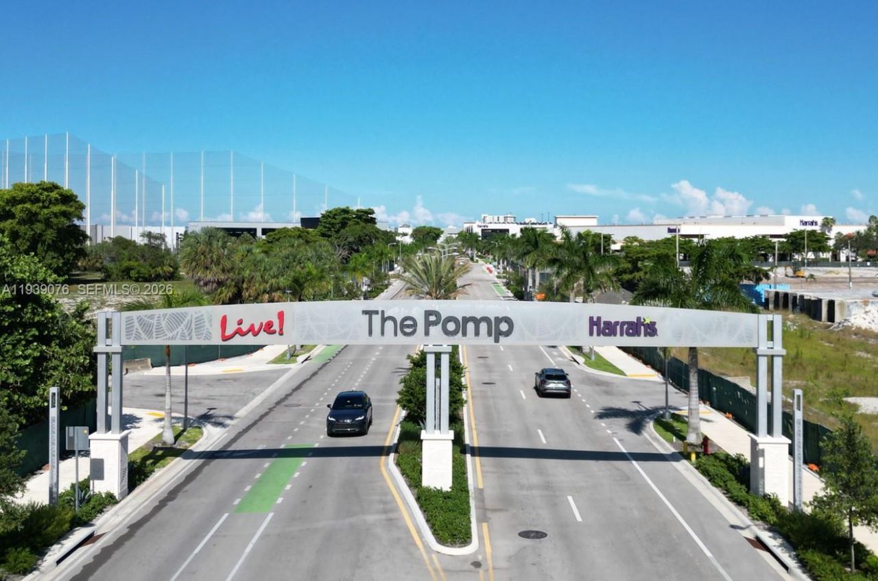 2112 S Cypress Bend Dr, Unit 802, Pompano Beach, FL 33069 Photo