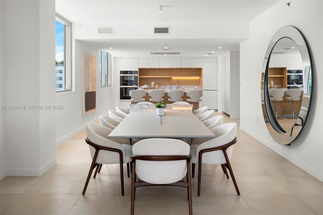 1135 103, Unit 606, Bay Harbor Islands, FL 33154 Photo