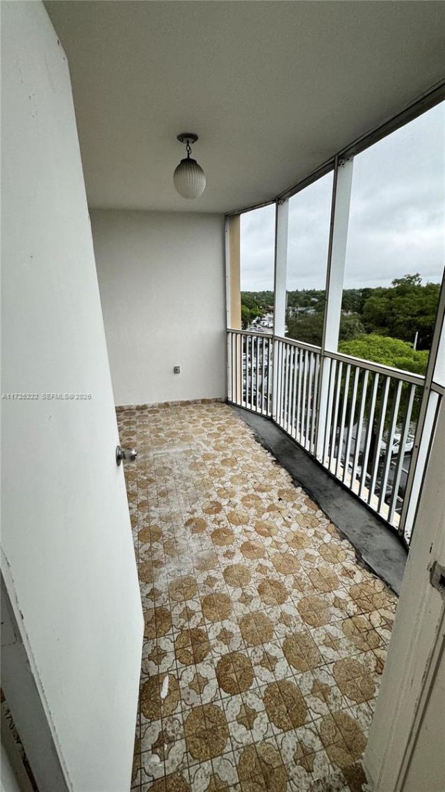 1780 NE 191st St, Unit 609, Miami, FL 33179 Photo