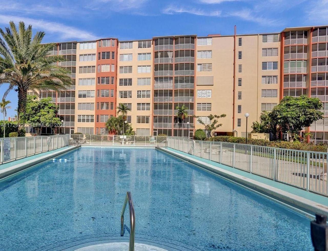 1780 NE 191st St, Unit 609, Miami, FL 33179 Photo