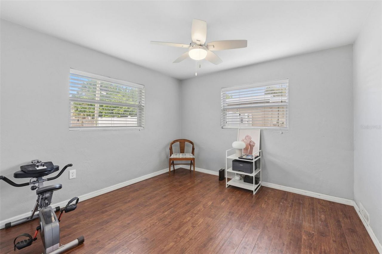 5911 36th Avenue N, Saint Petersburg, FL 33710 Photo