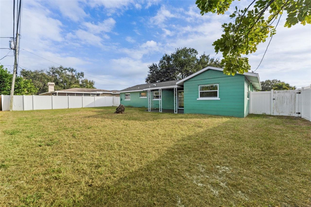 5911 36th Avenue N, Saint Petersburg, FL 33710 Photo