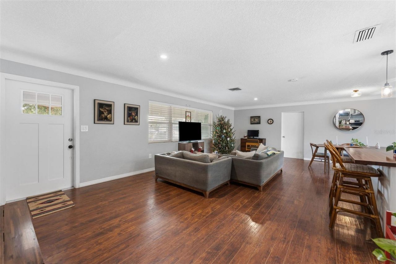 5911 36th Avenue N, Saint Petersburg, FL 33710 Photo