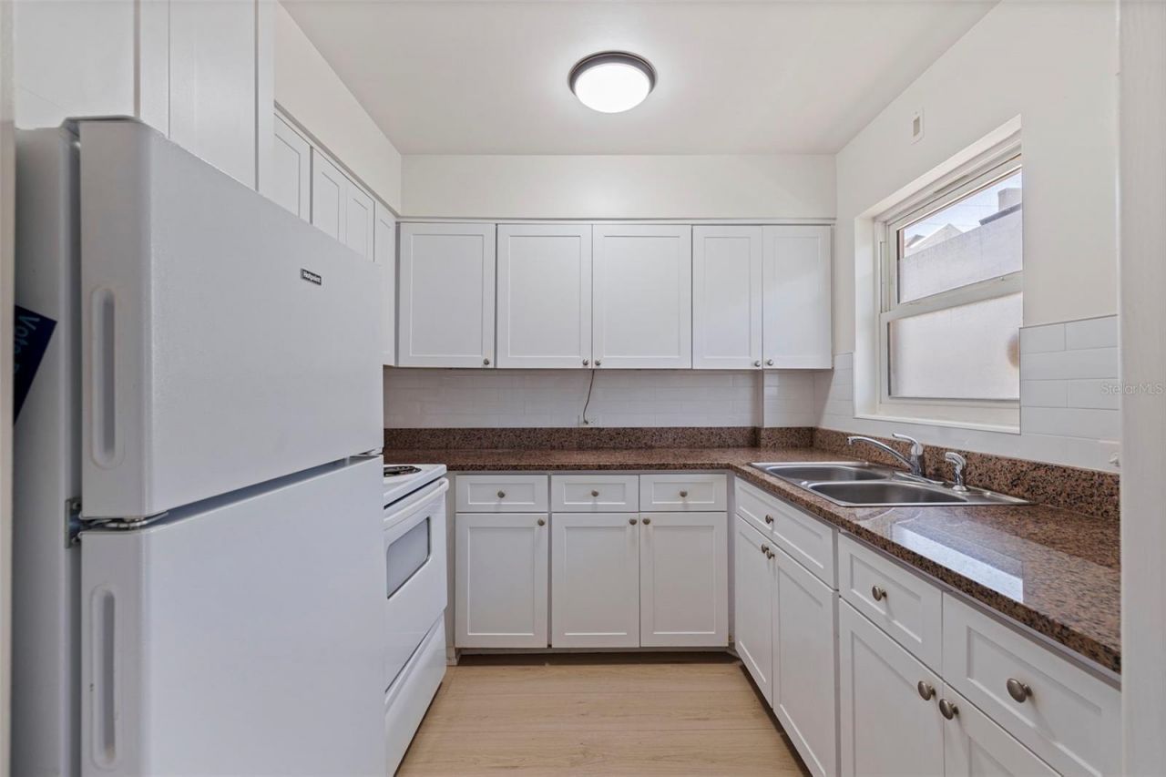 750 Burlington Avenue N, Unit 1G, Saint Petersburg, FL 33701 Photo