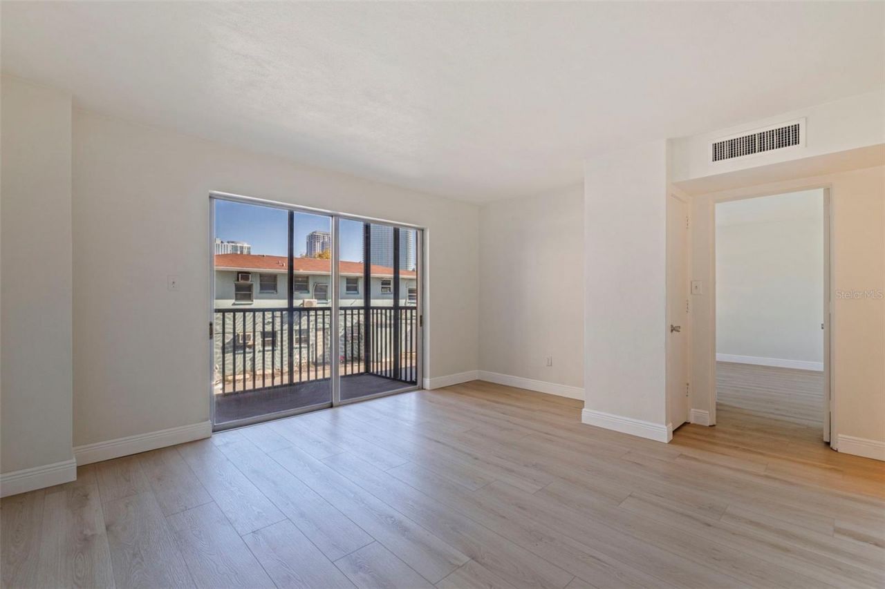 750 Burlington Avenue N, Unit 1G, Saint Petersburg, FL 33701 Photo