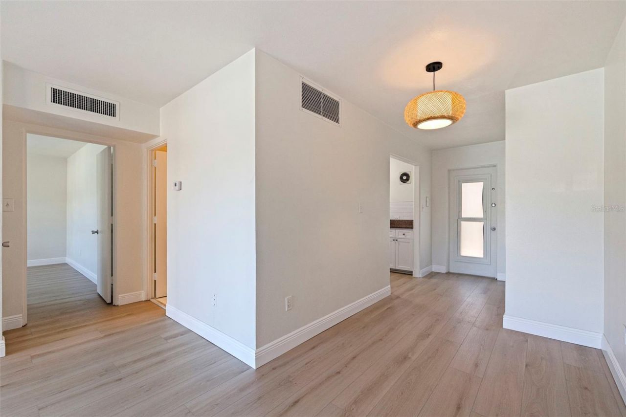 750 Burlington Avenue N, Unit 1G, Saint Petersburg, FL 33701 Photo