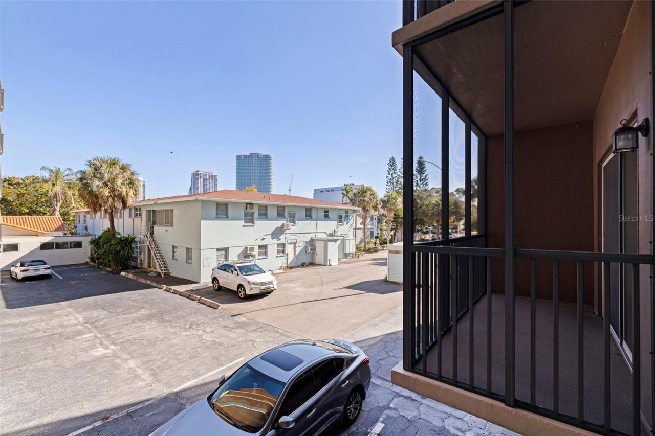 750 Burlington Avenue N, Unit 1G, Saint Petersburg, FL 33701 Photo