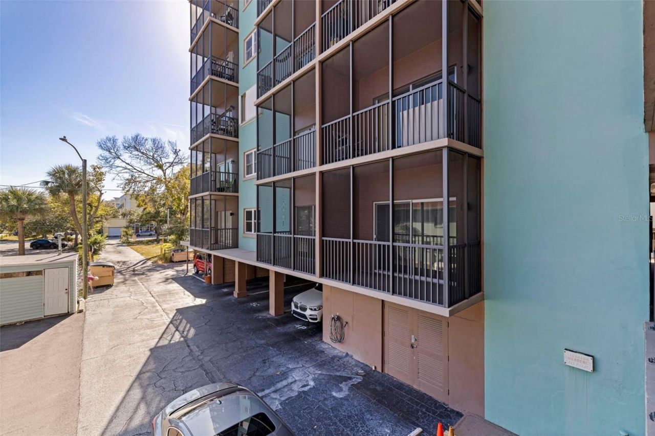 750 Burlington Avenue N, Unit 1G, Saint Petersburg, FL 33701 Photo