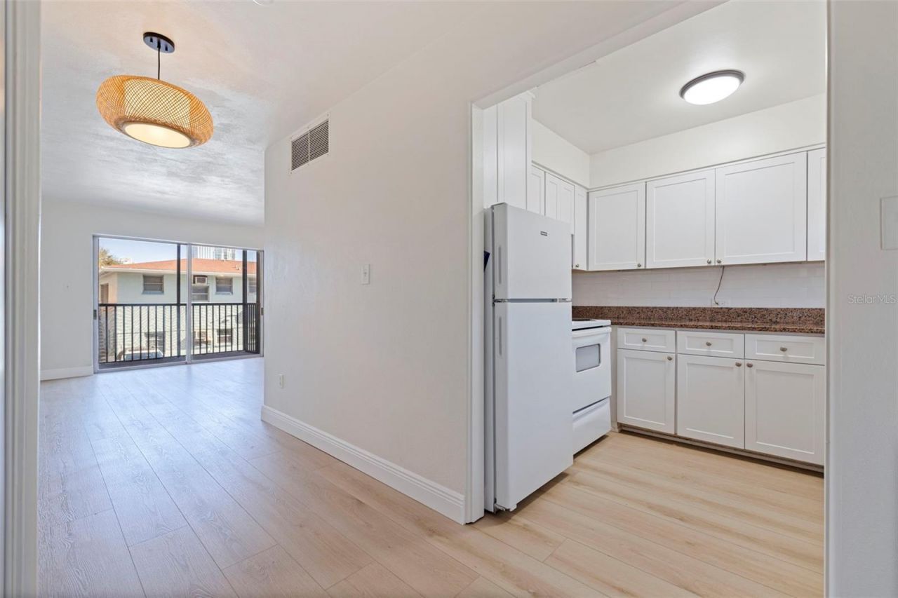 750 Burlington Avenue N, Unit 1G, Saint Petersburg, FL 33701 Photo