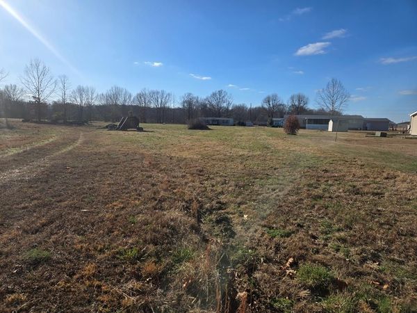 00 Turquoise Trail, Paris, TN 38242