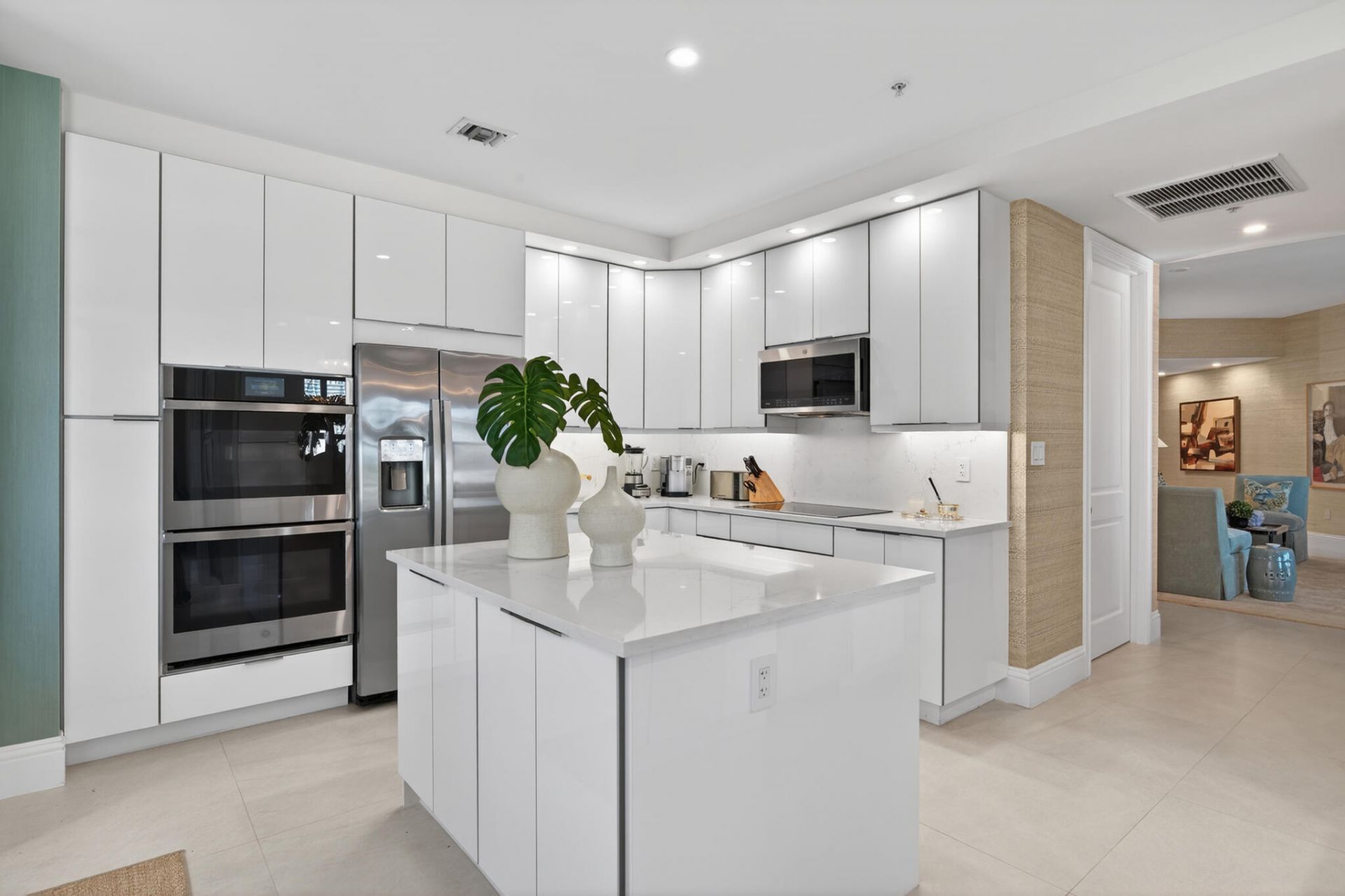 3920 N Flagler Drive, Unit 401, West Palm Beach, FL 33407 Photo