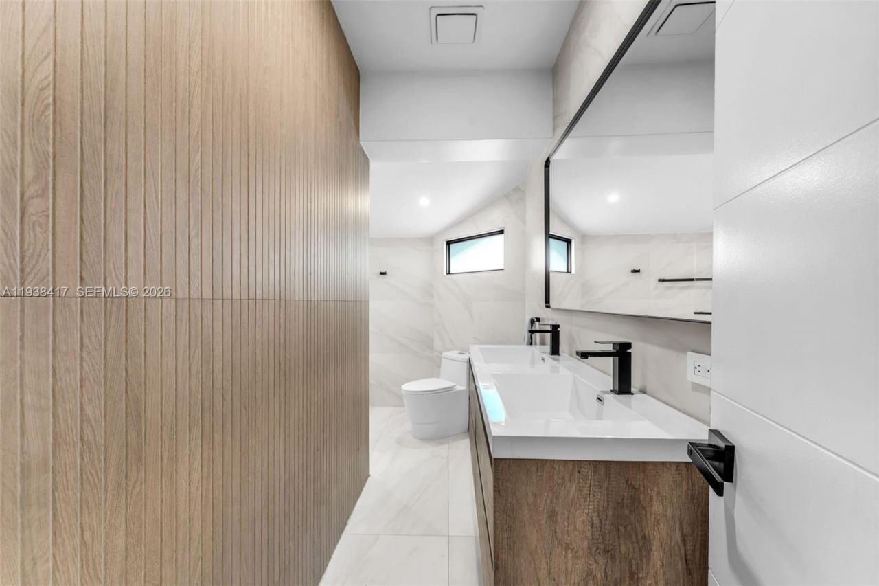 7500 SW 137th St, Palmetto Bay, FL 33158 Photo