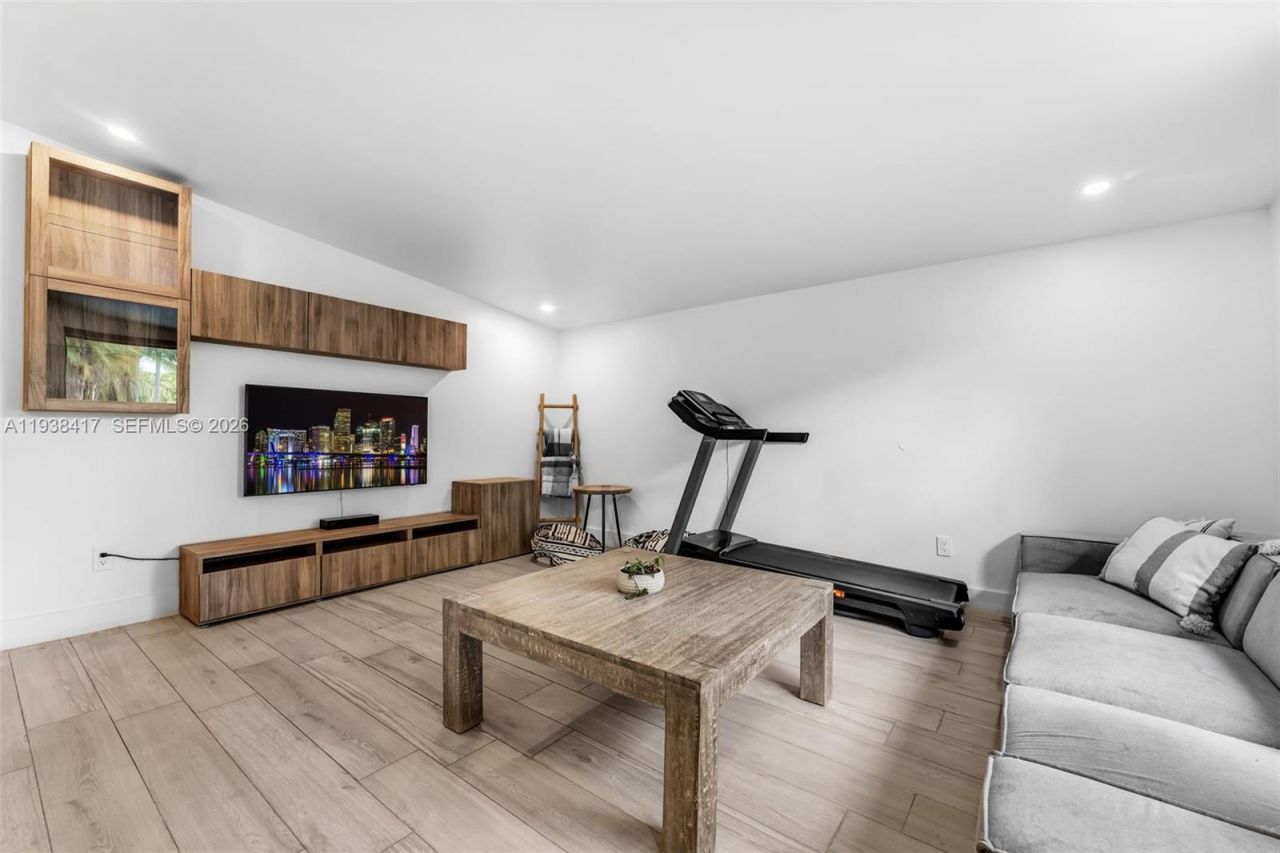 7500 SW 137th St, Palmetto Bay, FL 33158 Photo