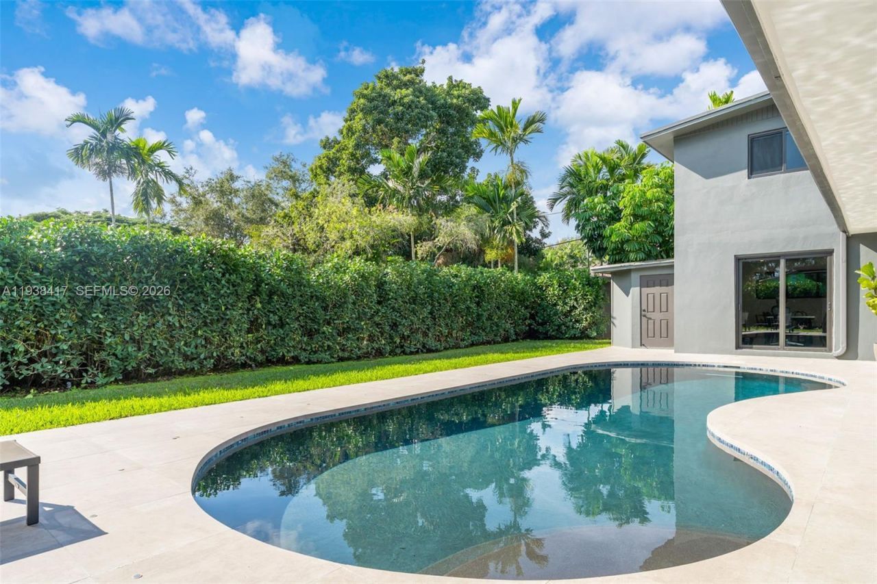 7500 SW 137th St, Palmetto Bay, FL 33158 Photo