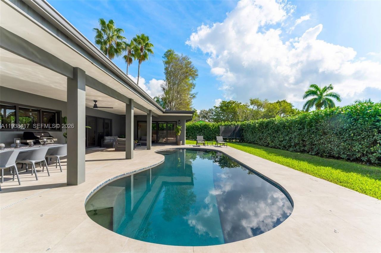 7500 SW 137th St, Palmetto Bay, FL 33158 Photo