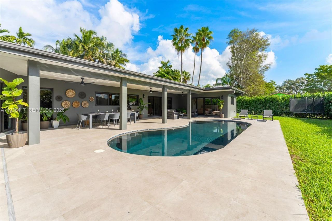 7500 SW 137th St, Palmetto Bay, FL 33158 Photo