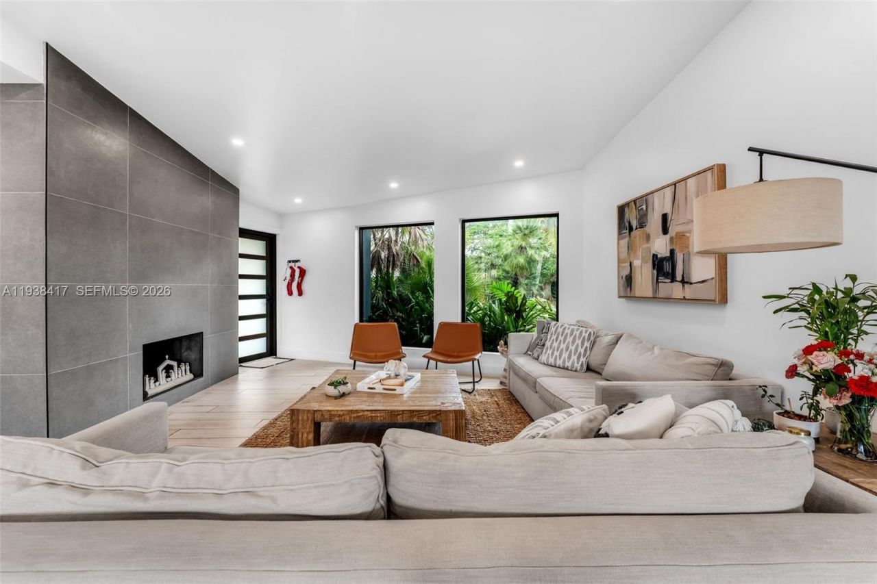 7500 SW 137th St, Palmetto Bay, FL 33158 Photo