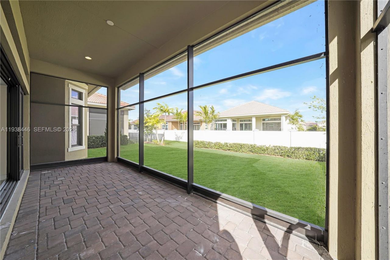 11815 N Leon Cir N , Parkland, FL 33076 Photo