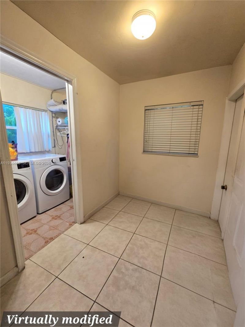 510 Lee Dr, Miami Springs, FL 33166 Photo