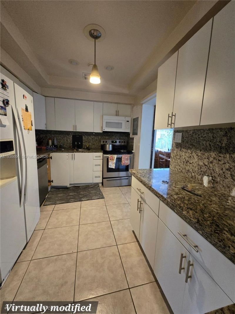 510 Lee Dr, Miami Springs, FL 33166 Photo