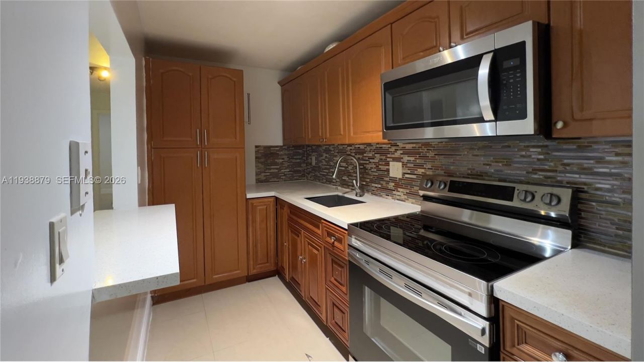 4360 NW 79th Ave, Unit 1F, Doral, FL 33166 Photo