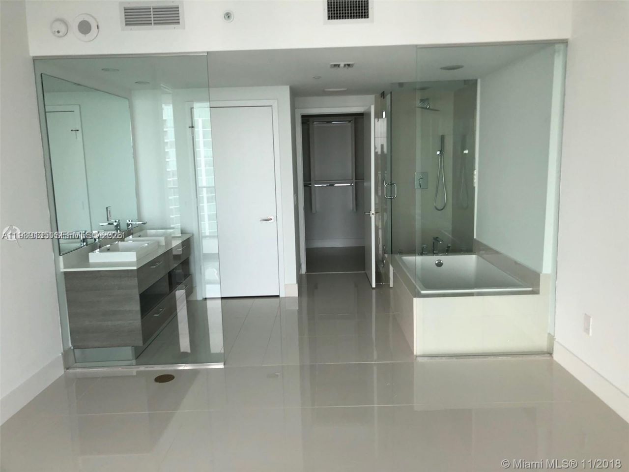 650 NE 32nd St , Unit 3503, Miami, FL 33137 Photo