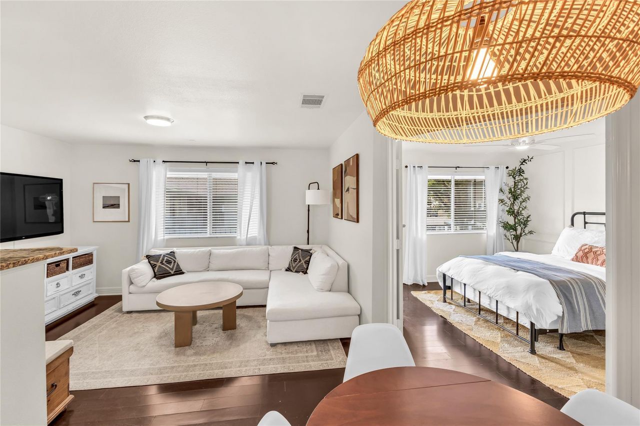1307 Norwalk Ln, Unit 206, Austin, TX 78703 Main Photo