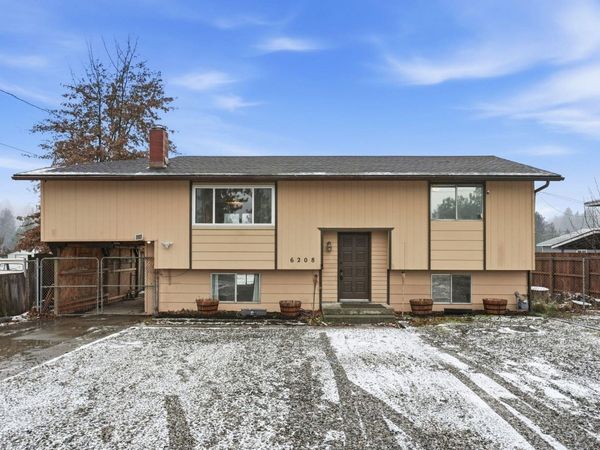 6208 E 10th Ave, Spokane Valley, WA 99212