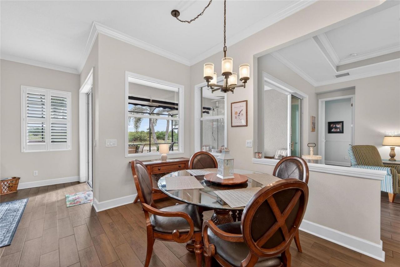 1613 Emerald Dunes Drive, Sun City Center, FL 33573 Photo