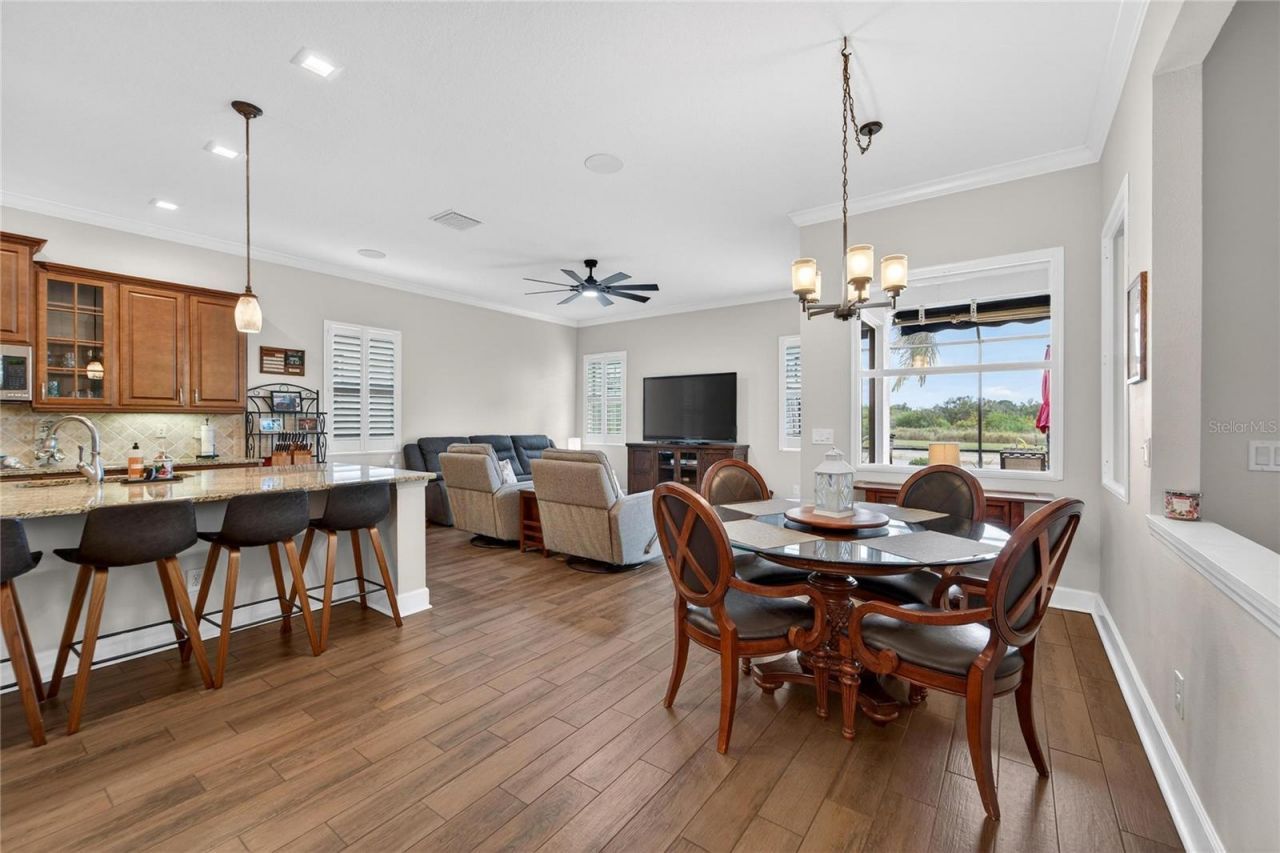 1613 Emerald Dunes Drive, Sun City Center, FL 33573 Photo