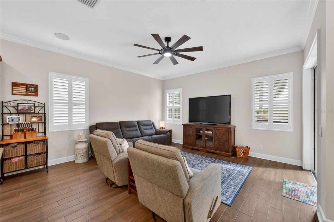 1613 Emerald Dunes Drive, Sun City Center, FL 33573 Photo