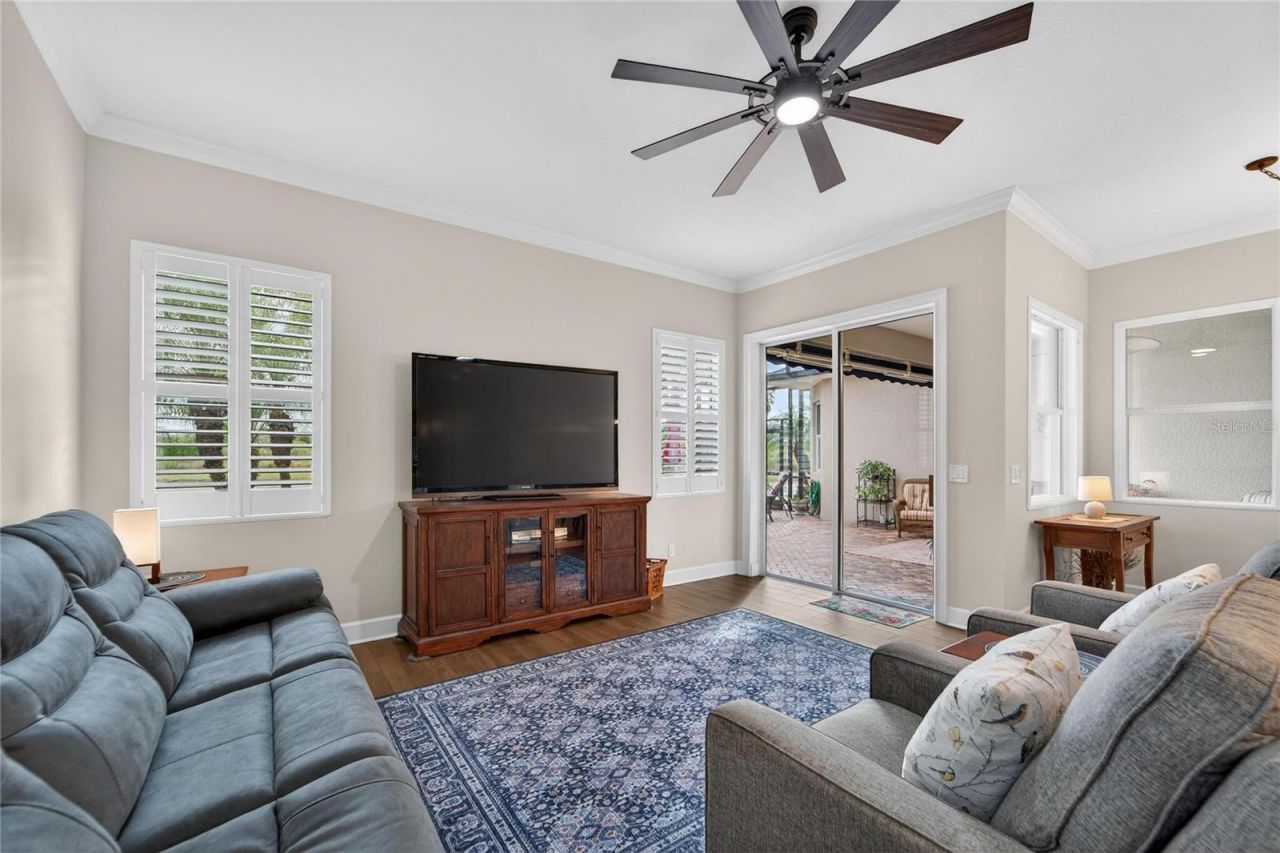 1613 Emerald Dunes Drive, Sun City Center, FL 33573 Photo