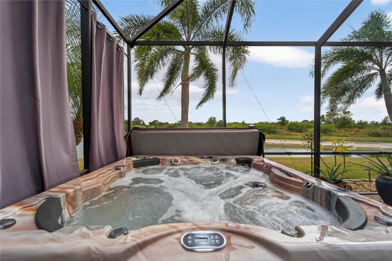 1613 Emerald Dunes Drive, Sun City Center, FL 33573 Photo