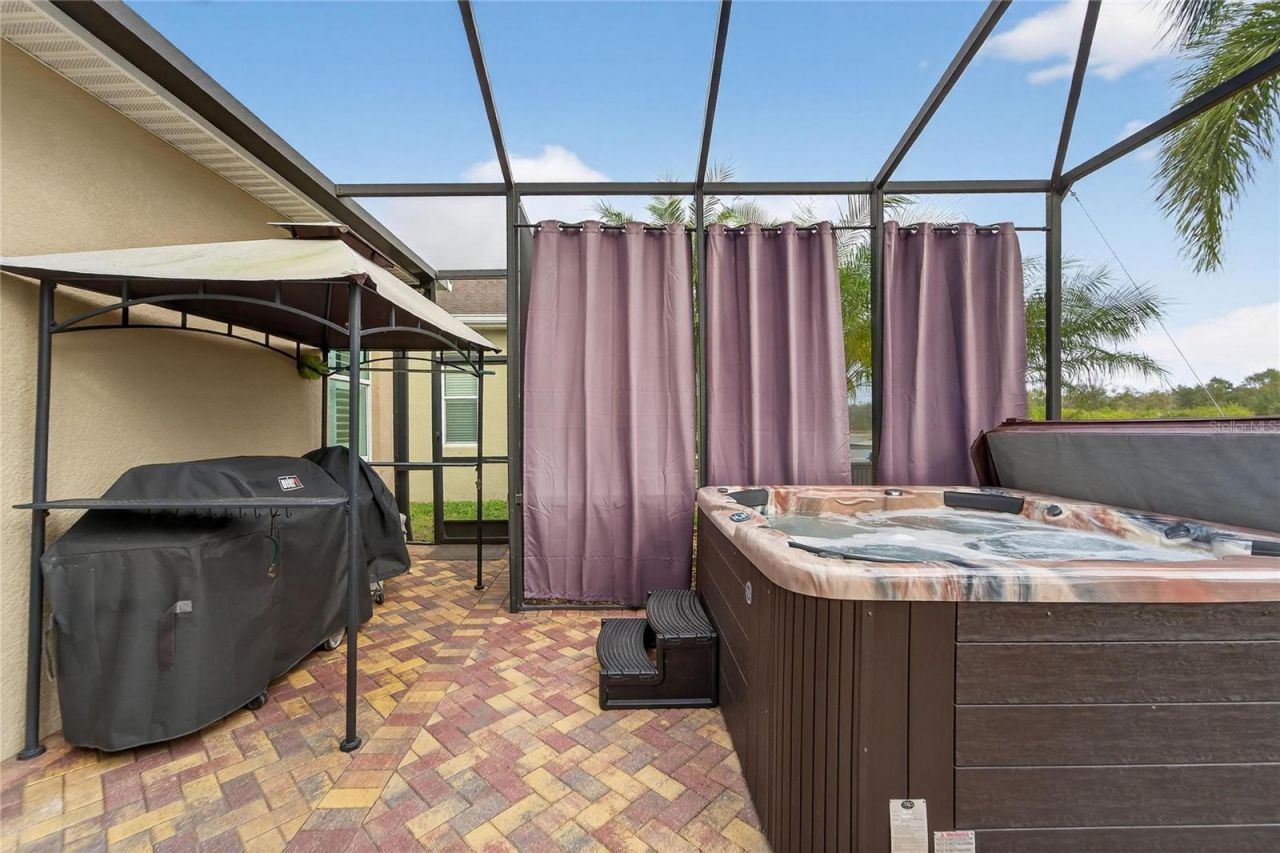 1613 Emerald Dunes Drive, Sun City Center, FL 33573 Photo