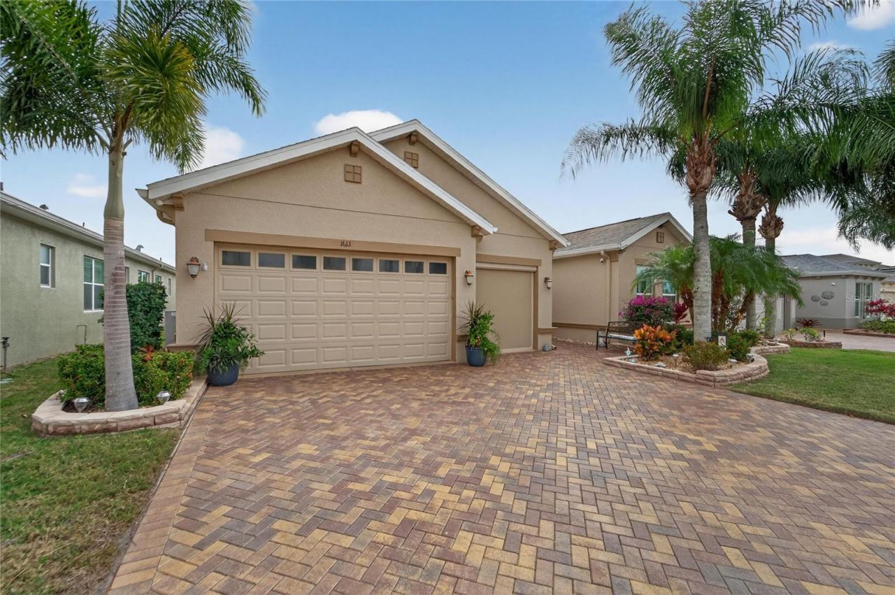 1613 Emerald Dunes Drive, Sun City Center, FL 33573 Photo