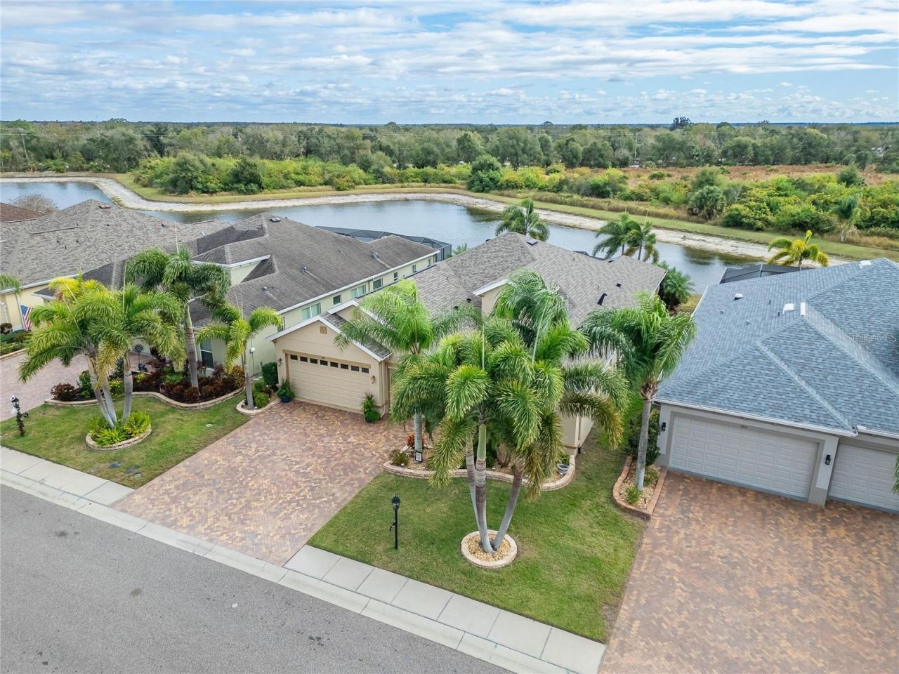 1613 Emerald Dunes Drive, Sun City Center, FL 33573 Photo