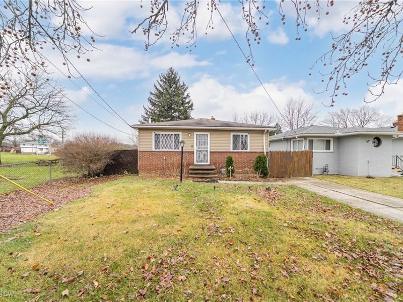 16408 Highview Drive, Cleveland, OH 44128 Photo 1