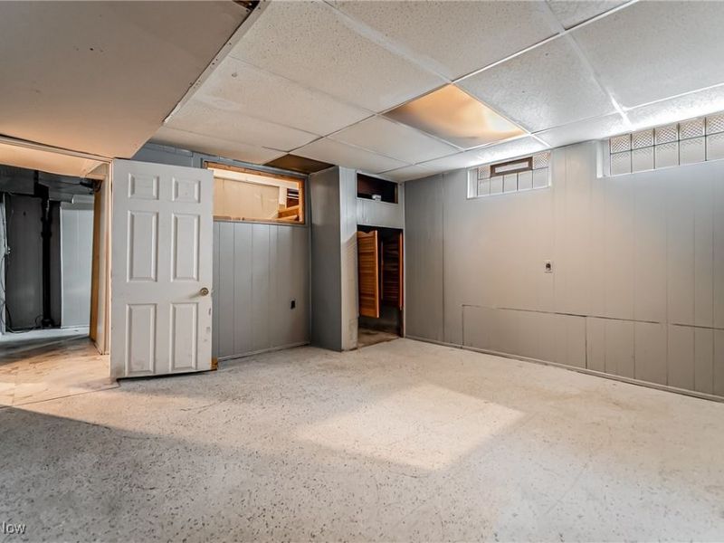 16408 Highview Drive, Cleveland, OH 44128 Photo 13