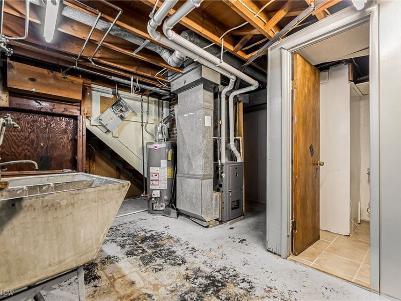 16408 Highview Drive, Cleveland, OH 44128 Photo 14