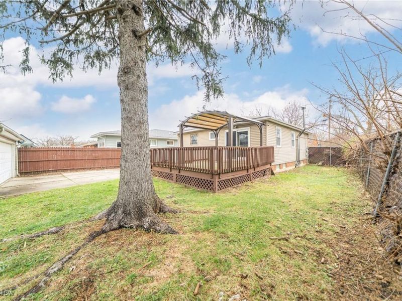 16408 Highview Drive, Cleveland, OH 44128 Photo 21