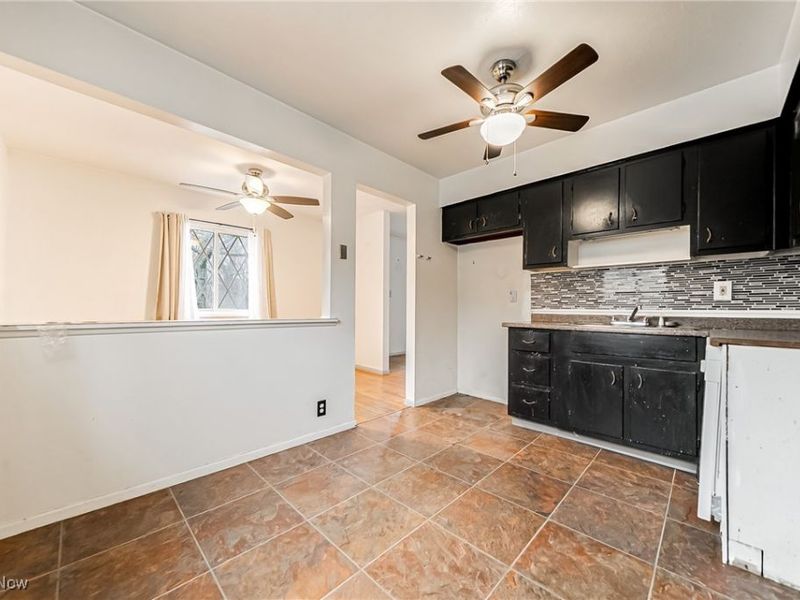 16408 Highview Drive, Cleveland, OH 44128 Photo 6