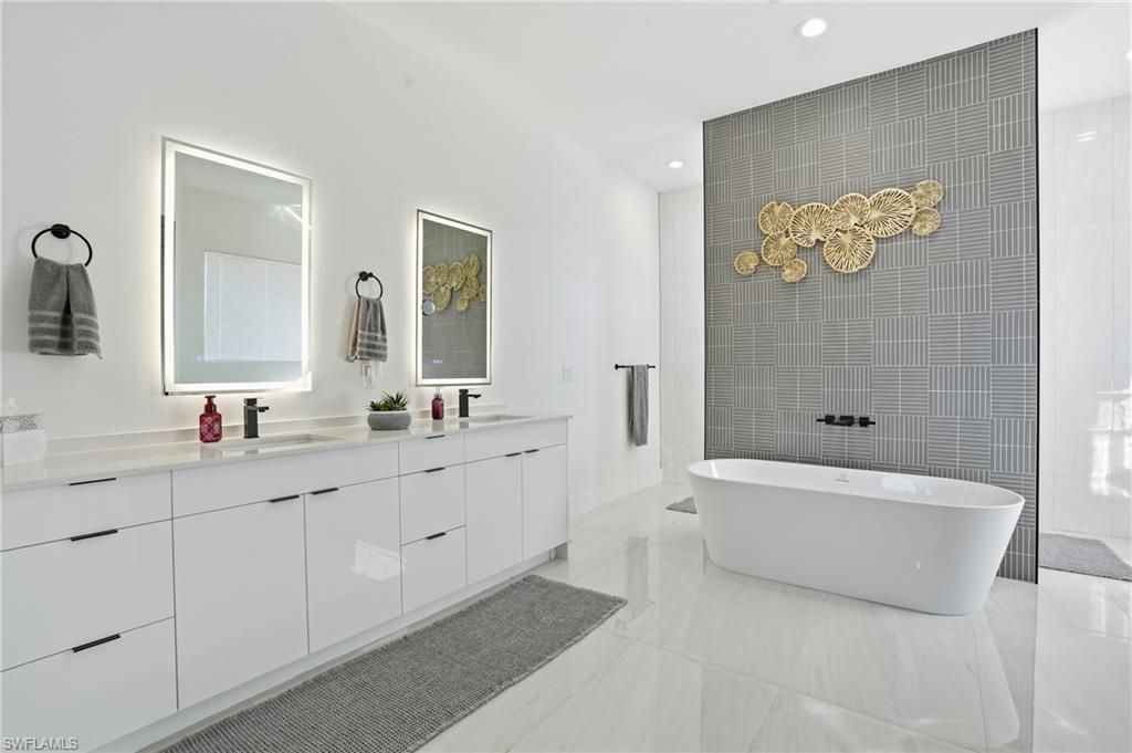 1409 SW 28th Ter, Cape Coral, FL 33914 Photo
