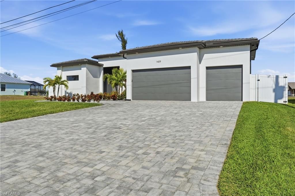 1409 SW 28th Ter, Cape Coral, FL 33914 Photo